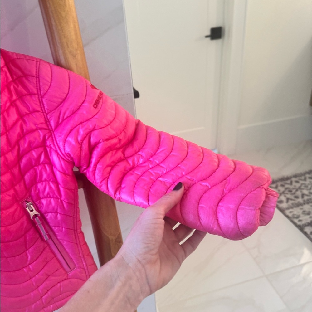 Obermeyer, Size 3, Grow-with-me, Hot Pink, Ski Jacket. - Picture 3 of 6